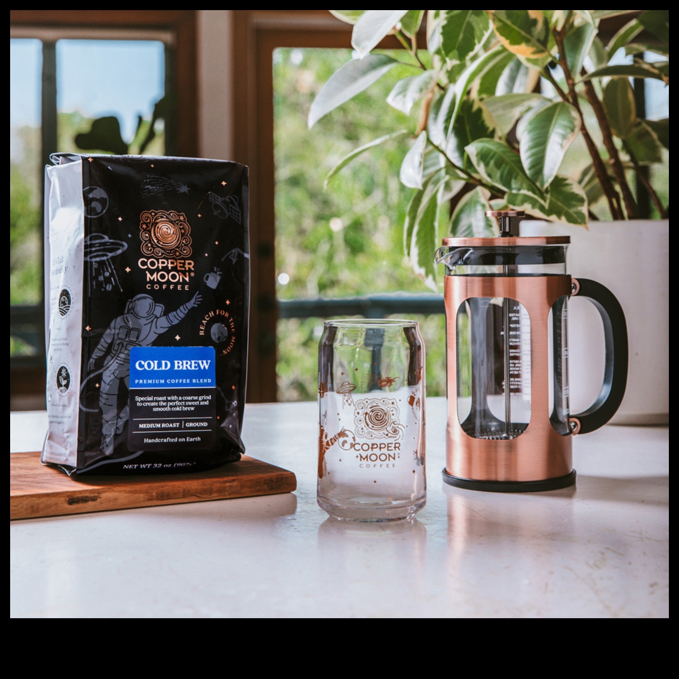 DIY Coffee Bliss: unikālu aukstās brūvēšanas maisījumu pagatavošana mājās