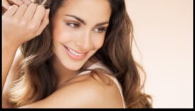 Matu krāsa un pašpārliecinātība: kā jūsu svārki ietekmē jūsu pašcieņu