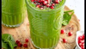 Labsajūtas uzlabošana no rīta: ienesiet savā dienā svaigus, zemu kaloriju smūtijus